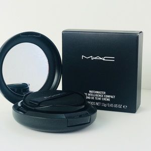 MAC Cosmetics Creme Foundation